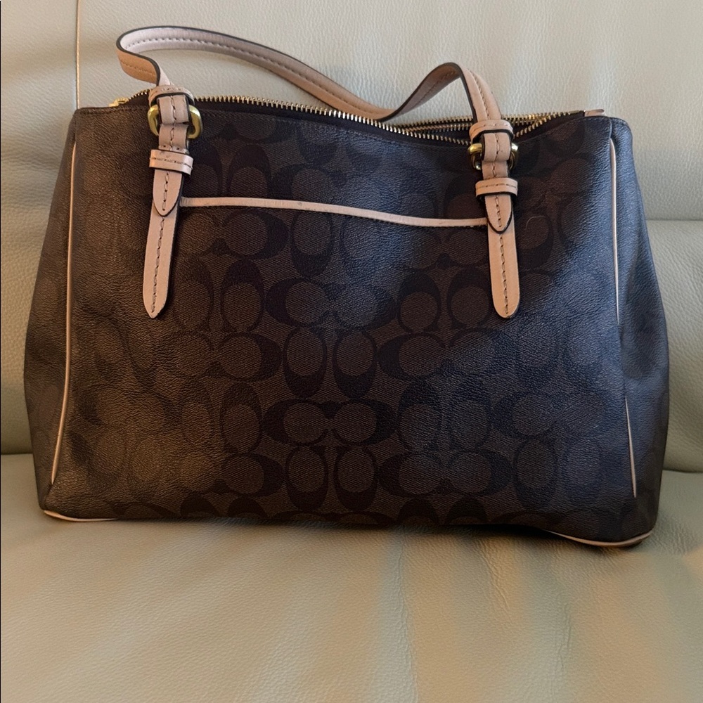 Coach Brown and Tan Shoulder Bag - Picture 2 of 9